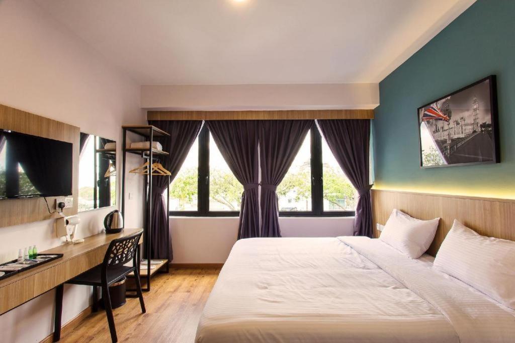 Hotel Insuna Джохор-Бару Экстерьер фото